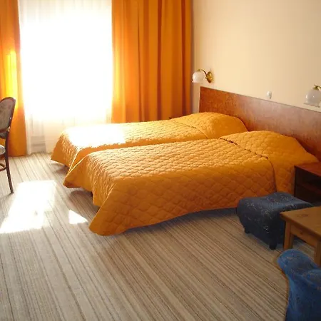 Hotel Chateau Vaptzarov 4*