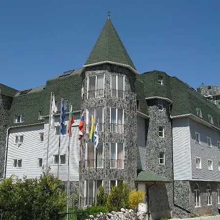 Chateau Vaptzarov 酒店