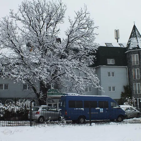Chateau Vaptzarov Отель Банско