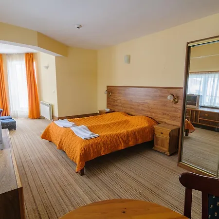 Chateau Vaptzarov Отель Банско