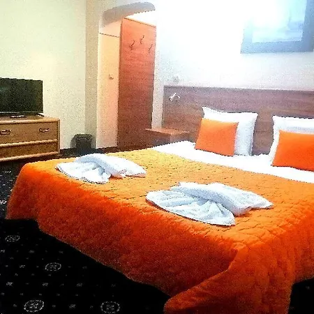 Chateau Vaptzarov 酒店 4*